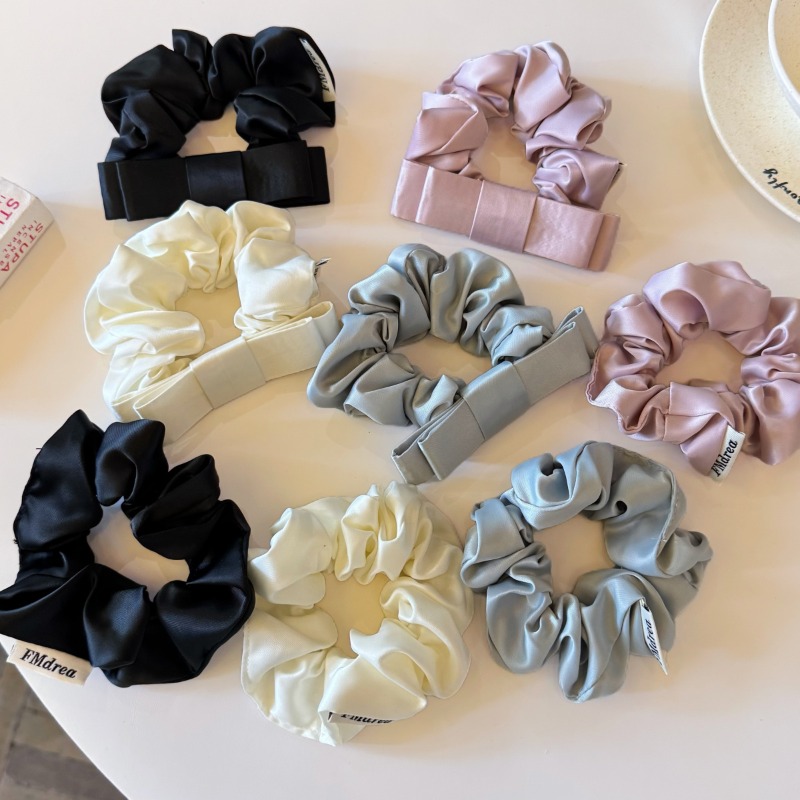 Faixas de Cabelo Elásticas de  - Satin Bow Tie avaliação e preço