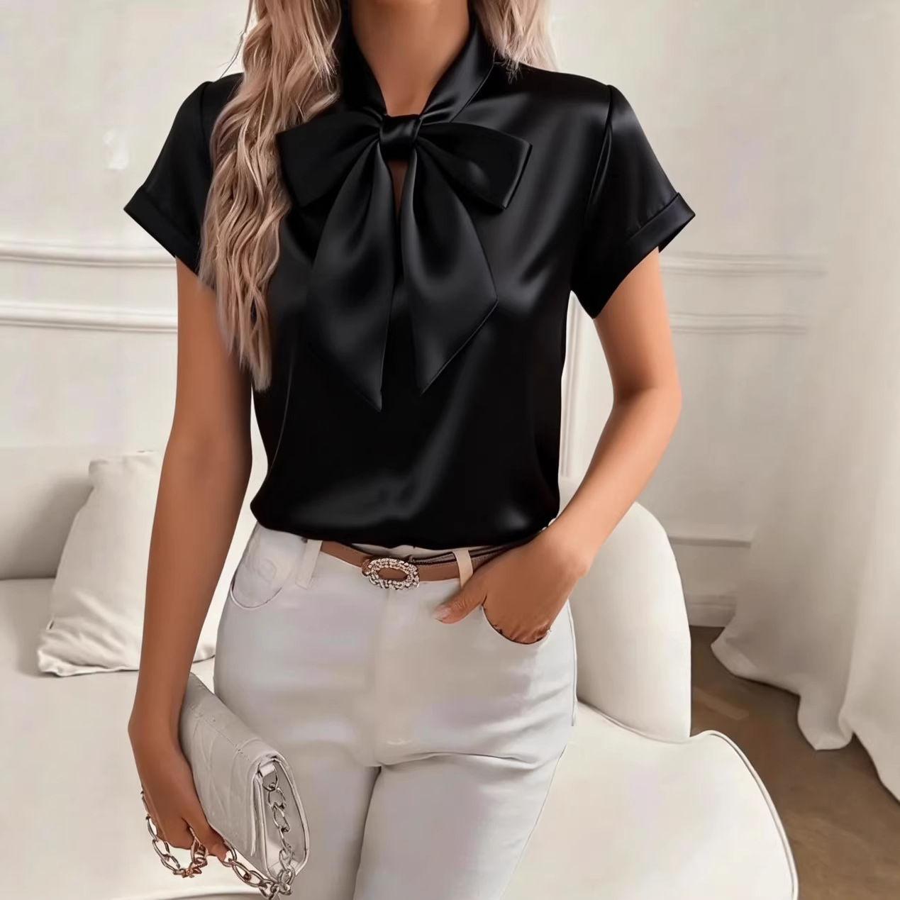 Blusa Feminina de Cetim com La - Satin Bow Tie avaliação e preço